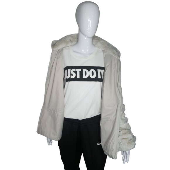 Nike Printed Faux Fur‎ Jacket - Picture 4 of 11
